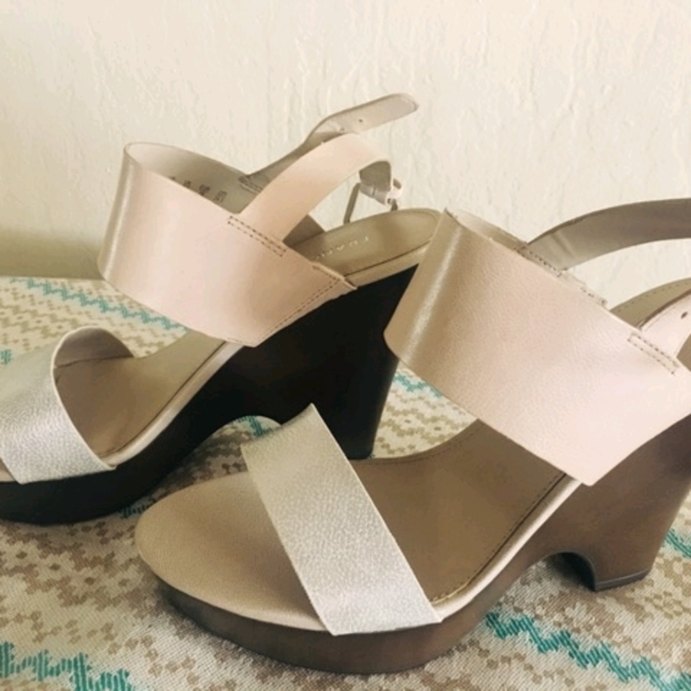 Wedge heels